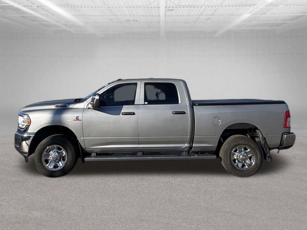 Used 2024 RAM 2500 Tradesman w/ Chrome Appearance Group AWD/4WD image 7