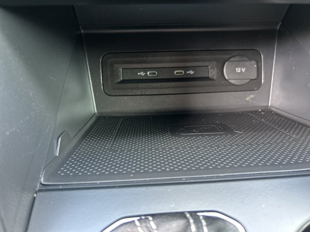 Used 2021 Volkswagen Atlas SE FWD image 25