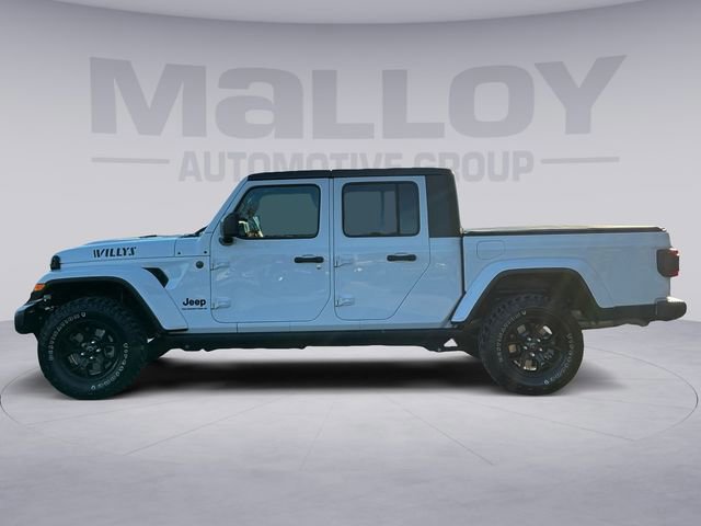 Used 2024 Jeep Gladiator Sport AWD/4WD image 2