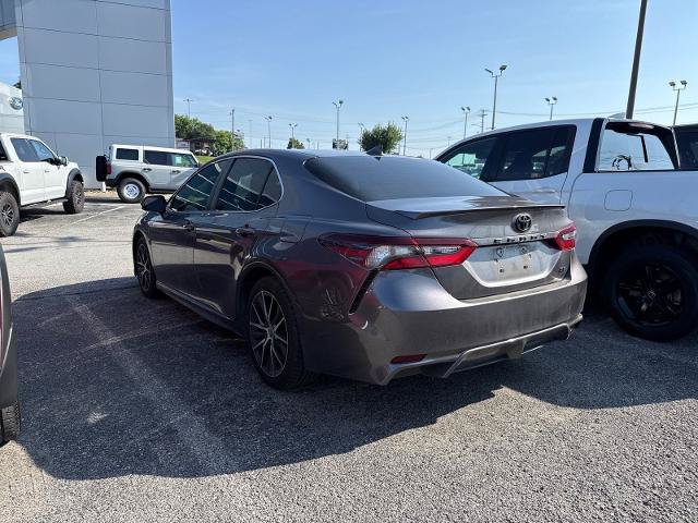 Used 2023 Toyota Camry SE w/ Audio Upgrade Package FWD image 3