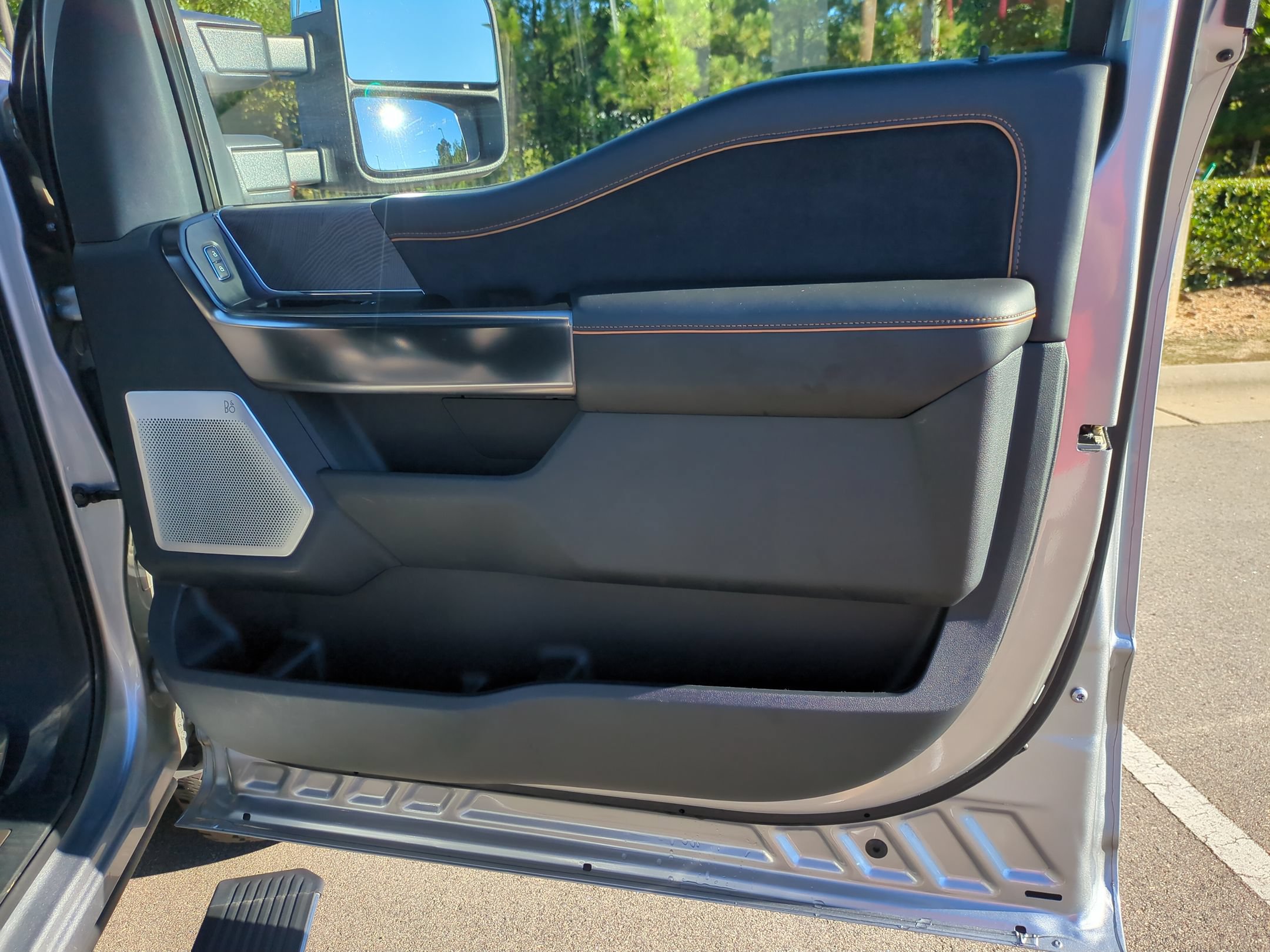 Certified 2024 Ford F250 4x4 Crew Cab Super Duty image 40