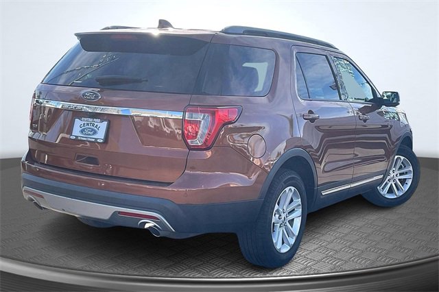 Certified 2017 Ford Explorer XLT w/ Equipment Group 201A image 13