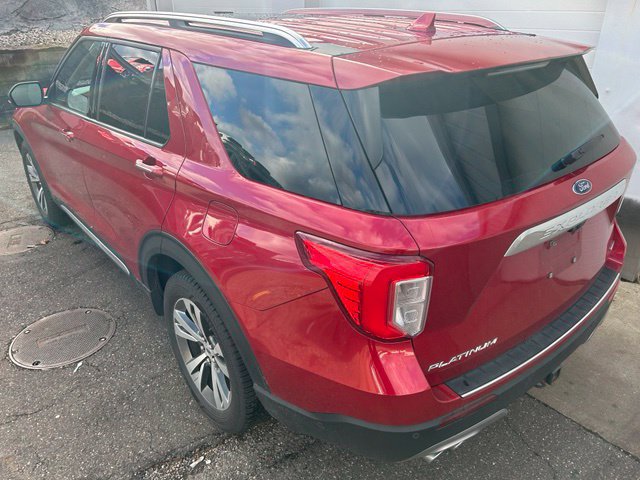 Certified 2020 Ford Explorer Platinum w/ Premium Technology Package AWD/4WD image 4