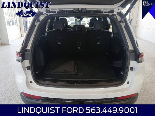 Used 2024 Jeep Grand Cherokee Altitude AWD/4WD image 21