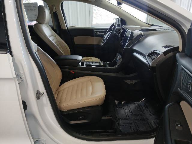 Certified 2022 Ford Edge SEL w/ Convenience Package image 18