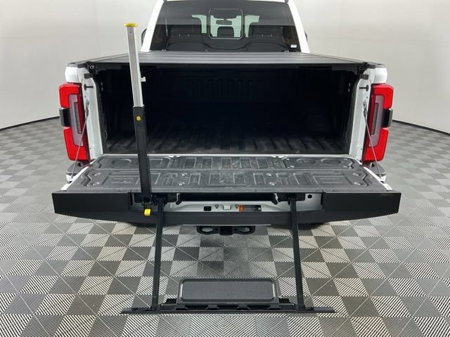 Certified 2025 Ford F350 Platinum w/ Tremor Off-Road Package AWD/4WD image 8