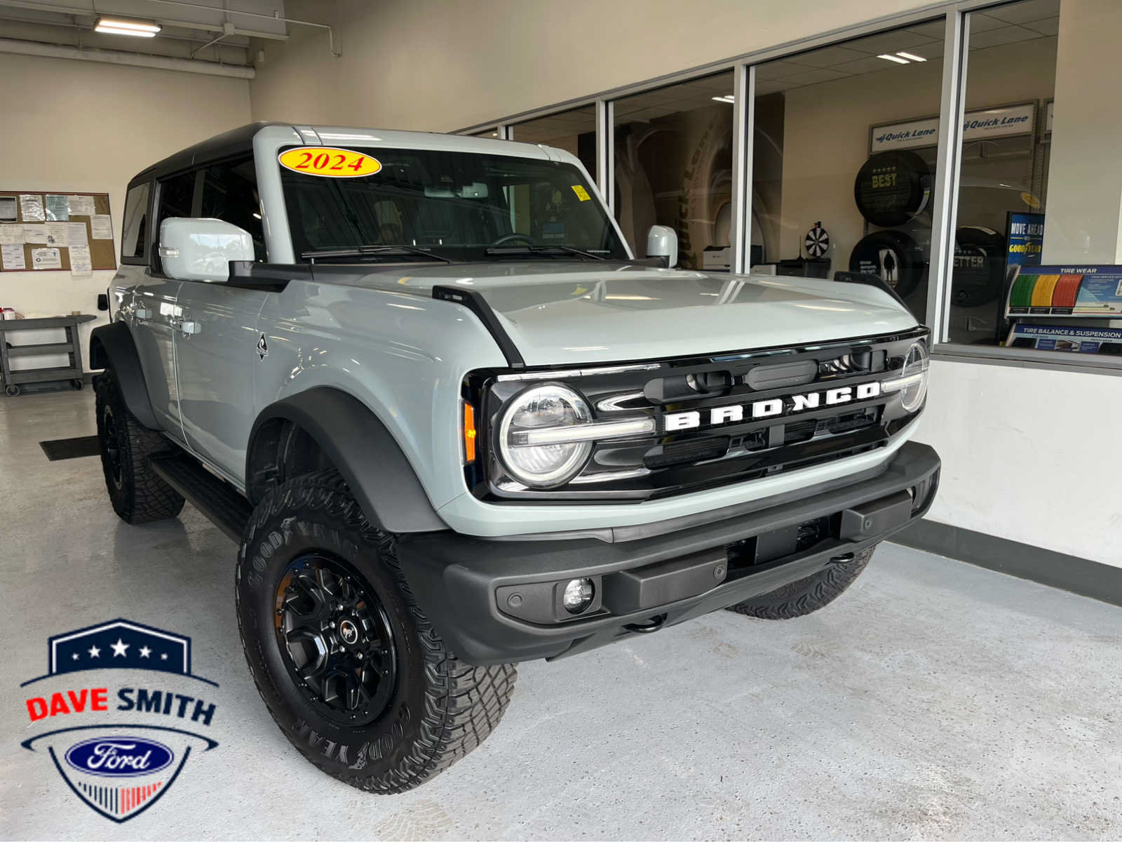 Certified 2024 Ford Bronco Outer Banks w/ Sasquatch Package