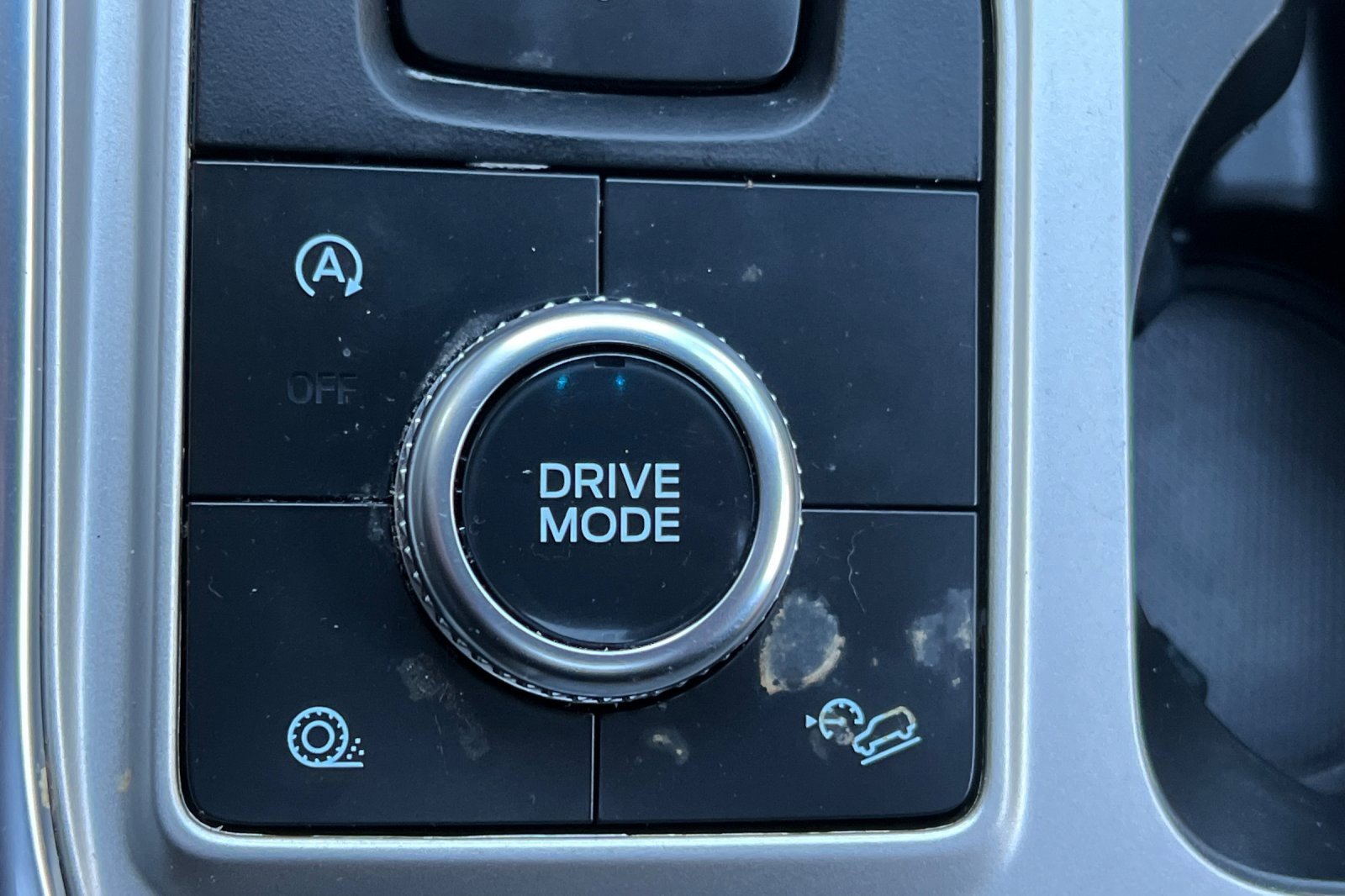 Certified 2022 Ford Explorer King Ranch w/ Technology Package image 32