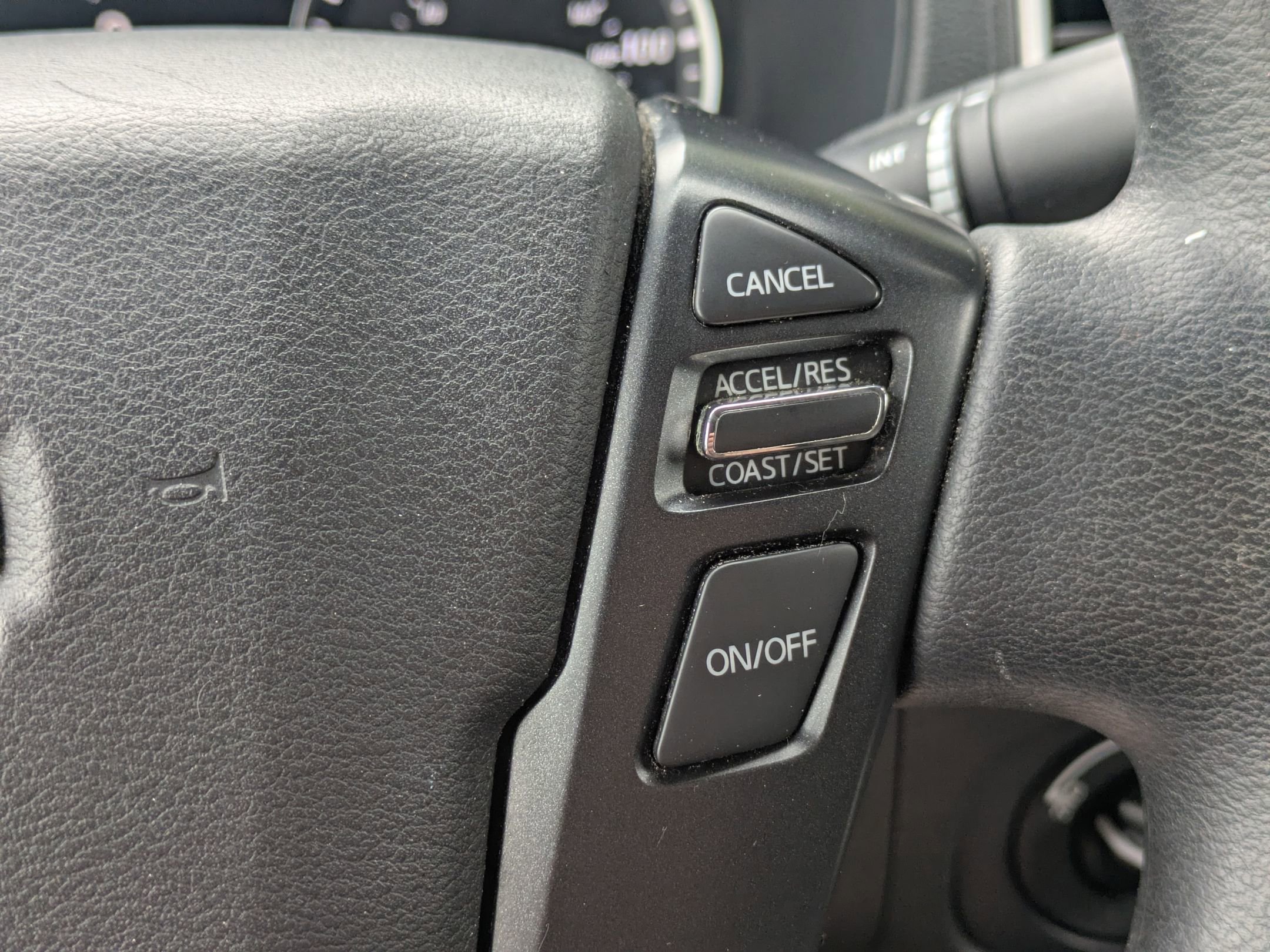Used 2022 Nissan Frontier SV AWD/4WD image 16