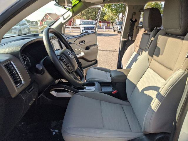 Used 2024 Nissan Frontier SV AWD/4WD image 15