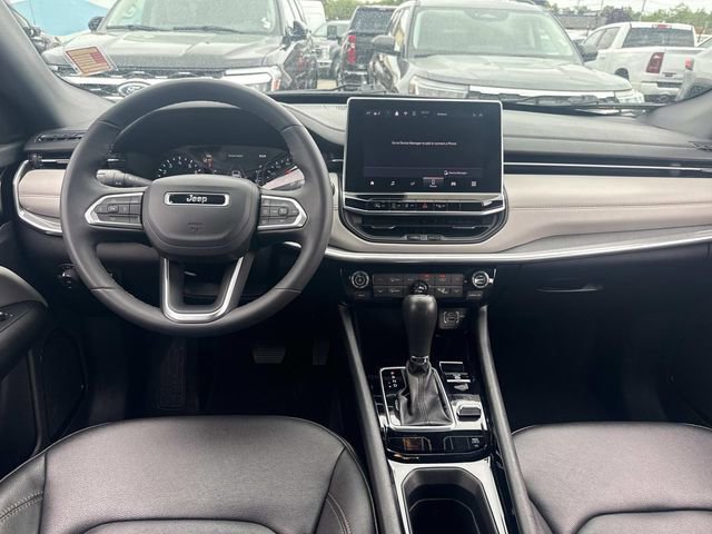 Used 2024 Jeep Compass Limited AWD/4WD image 15