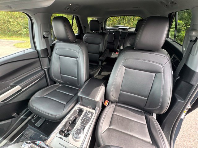 Certified 2024 Ford Explorer XLT w/ Equipment Group 202A AWD/4WD image 22