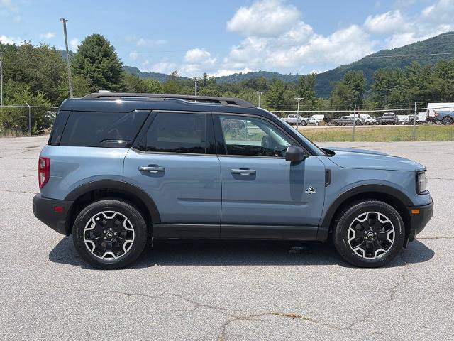 Certified 2025 Ford Bronco Sport Outer Banks AWD/4WD image 2
