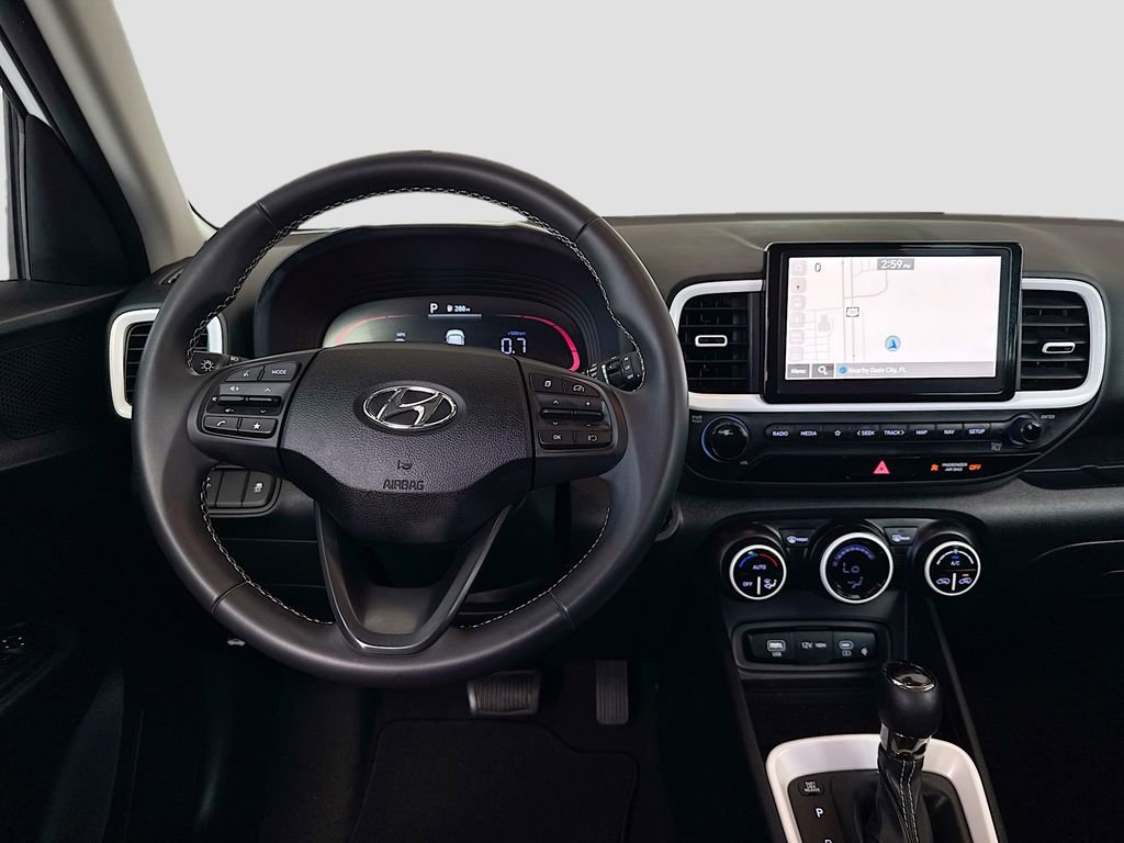 Used 2024 Hyundai Venue Limited FWD image 22