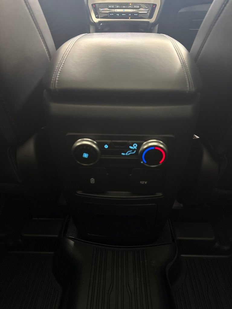 Certified 2024 Ford Explorer XLT w/ Equipment Group 202A AWD/4WD image 33