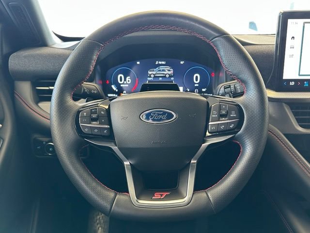 Certified 2025 Ford Explorer ST AWD/4WD image 8