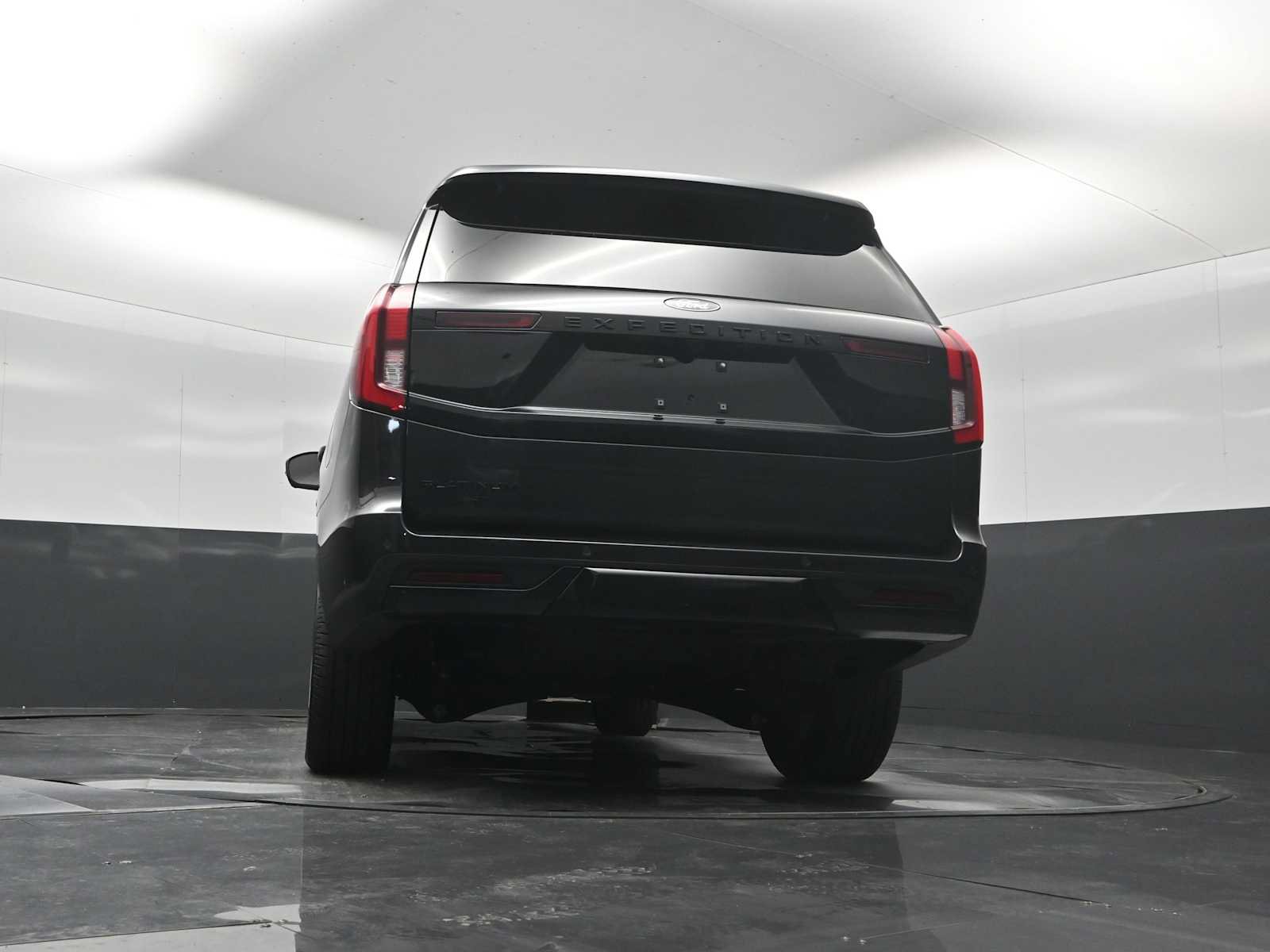 Certified 2025 Ford Expedition Platinum w/ Stealth Appearance Package AWD/4WD image 41