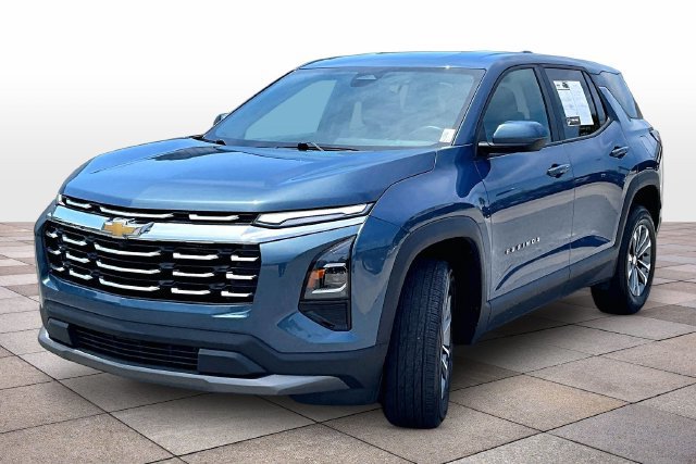 Used 2025 Chevrolet Equinox LT FWD image 12