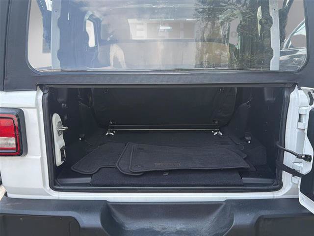 Used 2022 Jeep Wrangler Sport AWD/4WD image 21