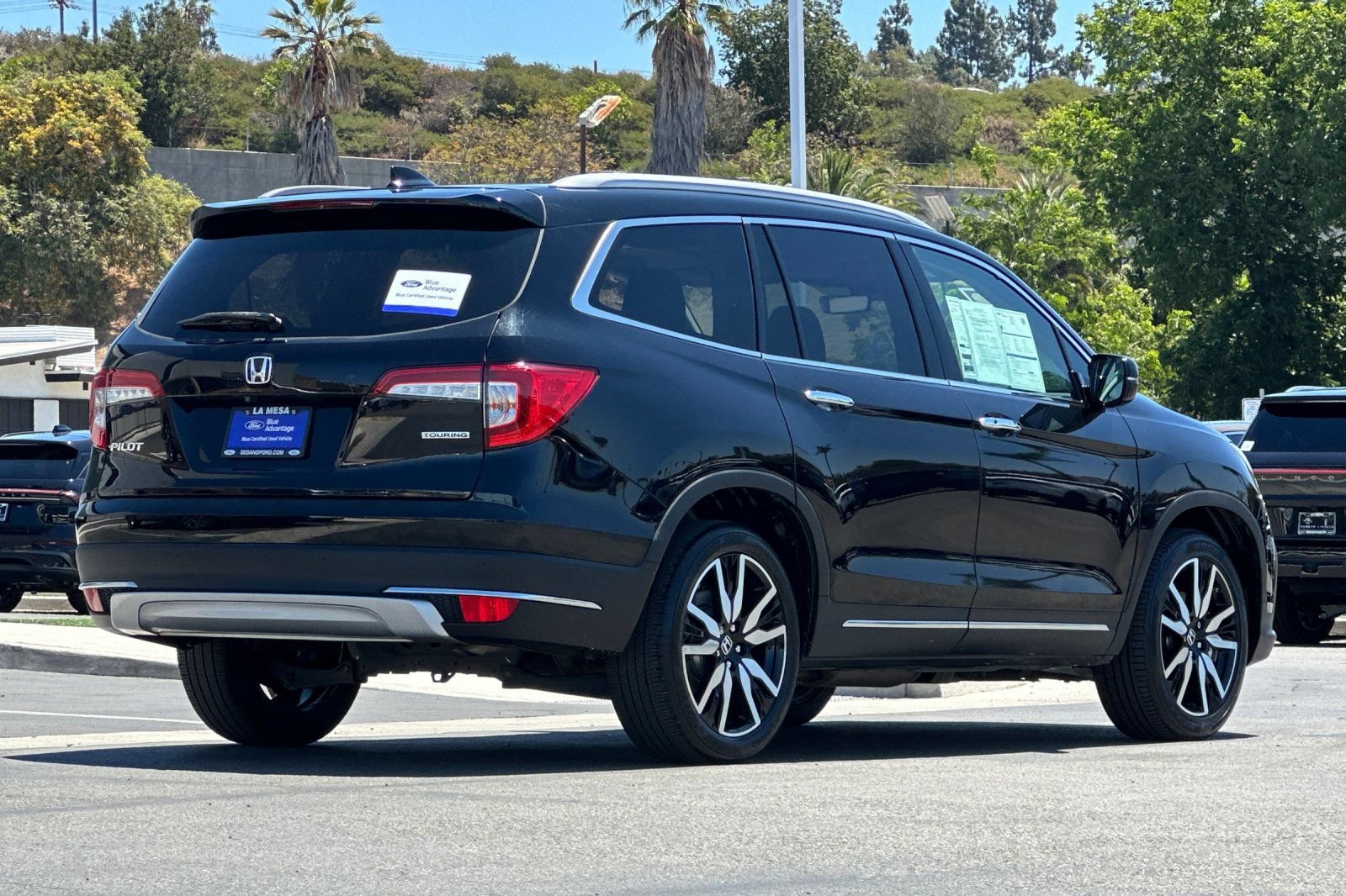 Used 2022 Honda Pilot Touring image 3