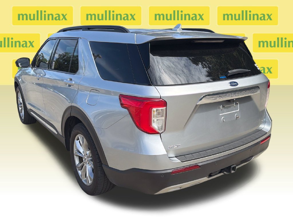 Certified 2020 Ford Explorer XLT w/ Equipment Group 202A RWD image 9