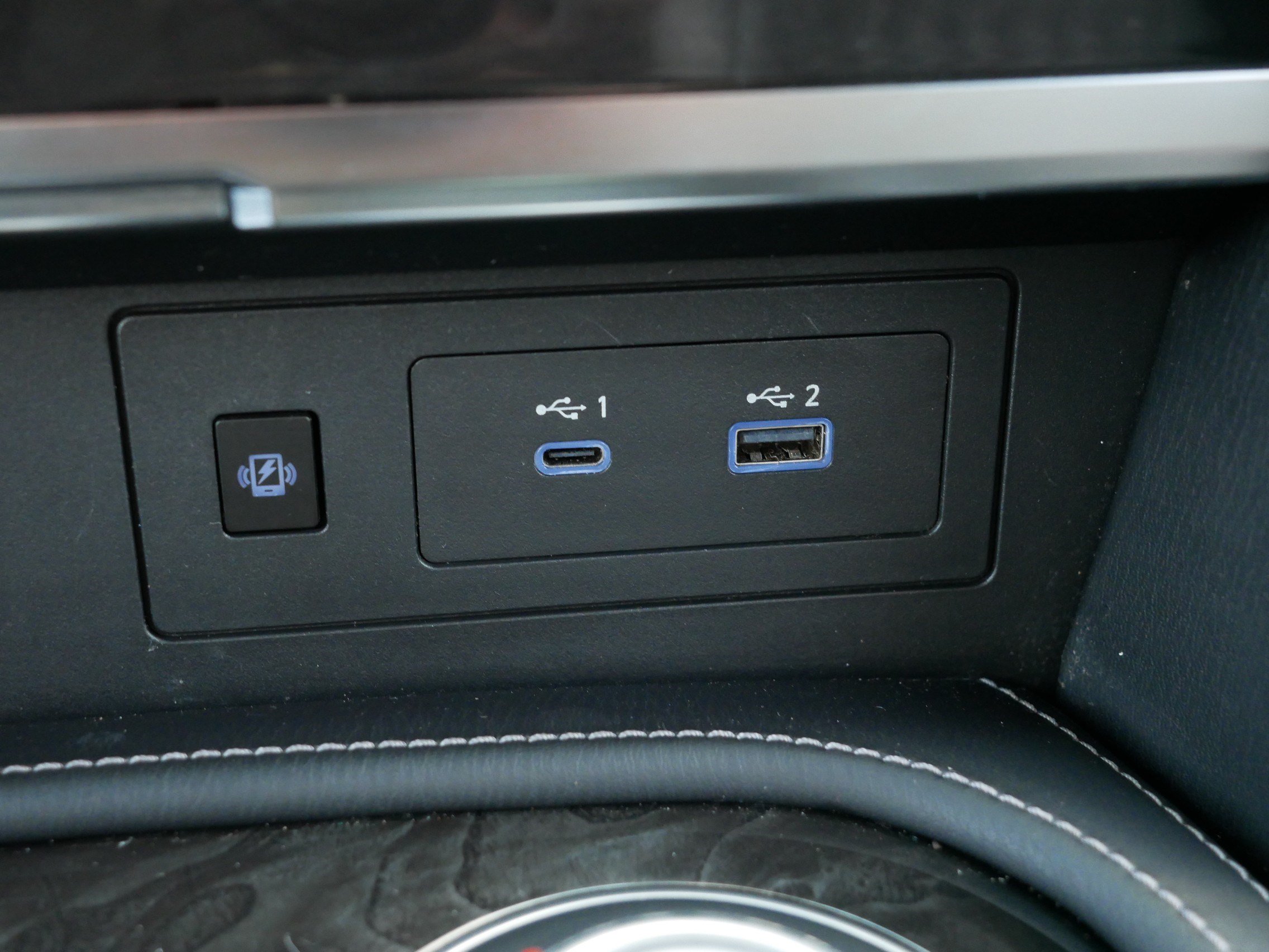 Used 2023 INFINITI QX80 Luxe AWD/4WD image 32
