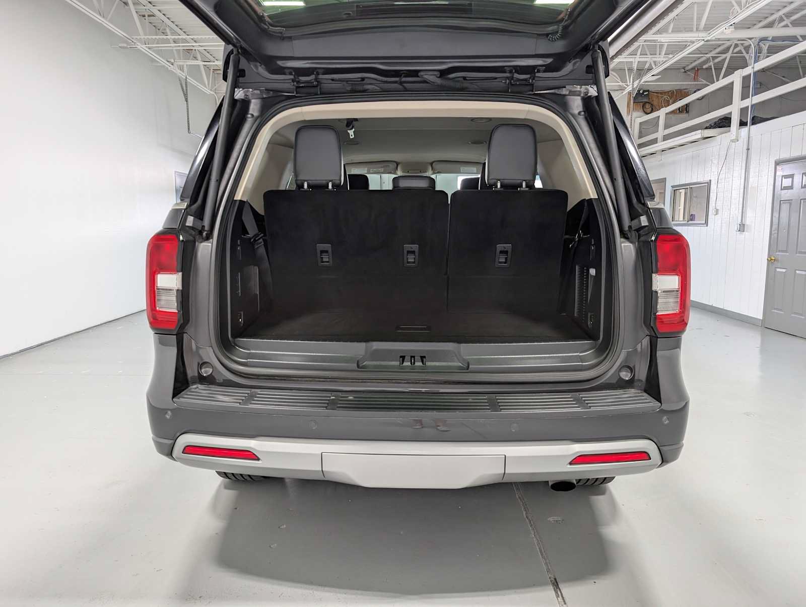 Certified 2023 Ford Expedition XLT AWD/4WD image 43