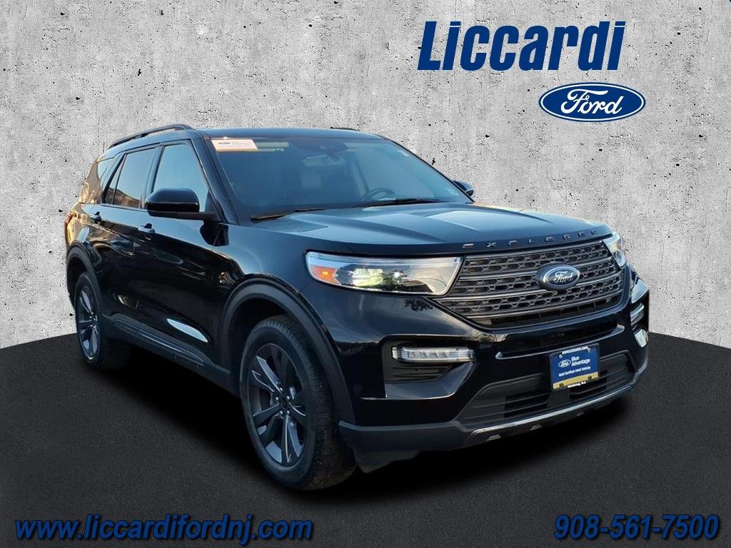 Certified 2022 Ford Explorer XLT w/ Equipment Group 202A image 1