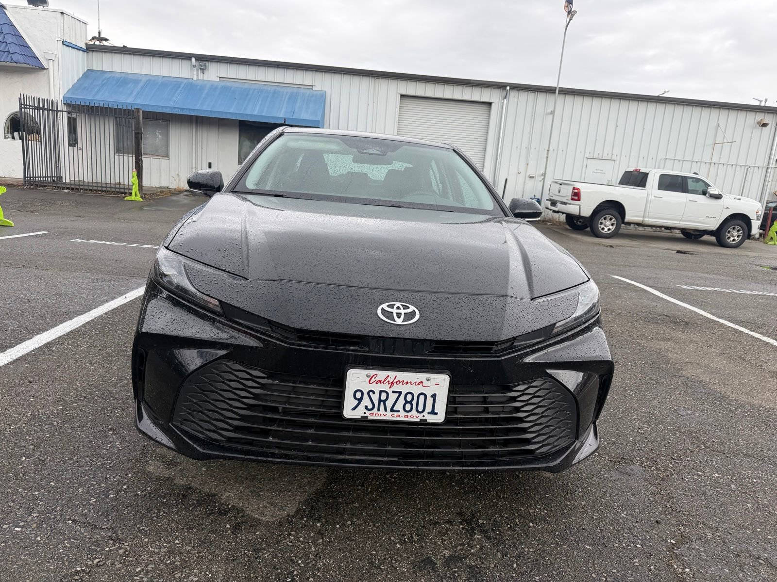 Used 2025 Toyota Camry LE FWD image 8