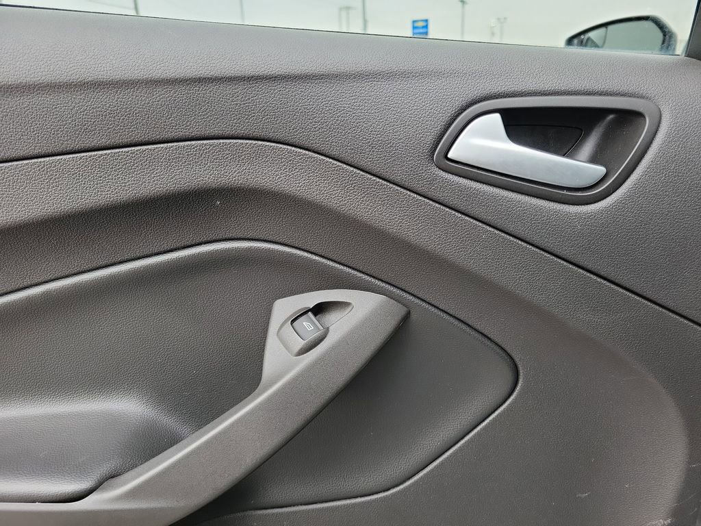 Certified 2017 Ford Escape SE image 14