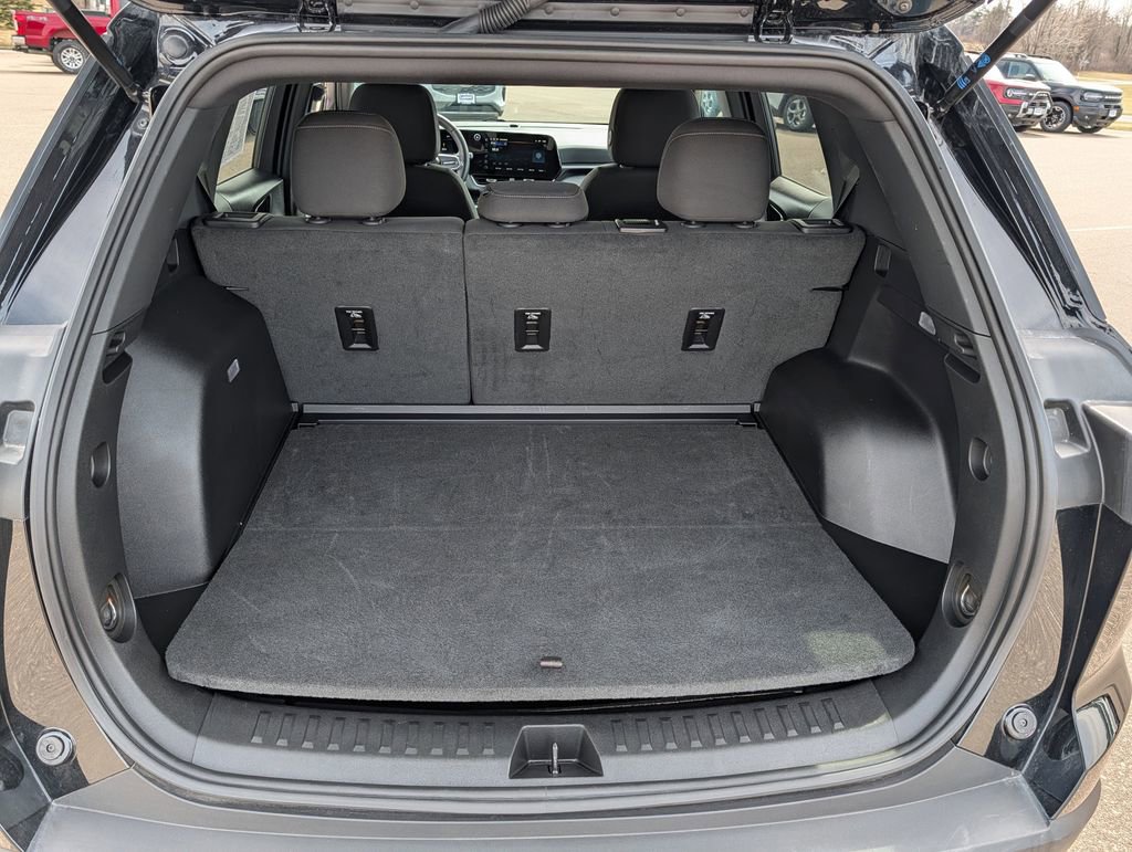 Used 2025 Chevrolet Equinox LT image 16