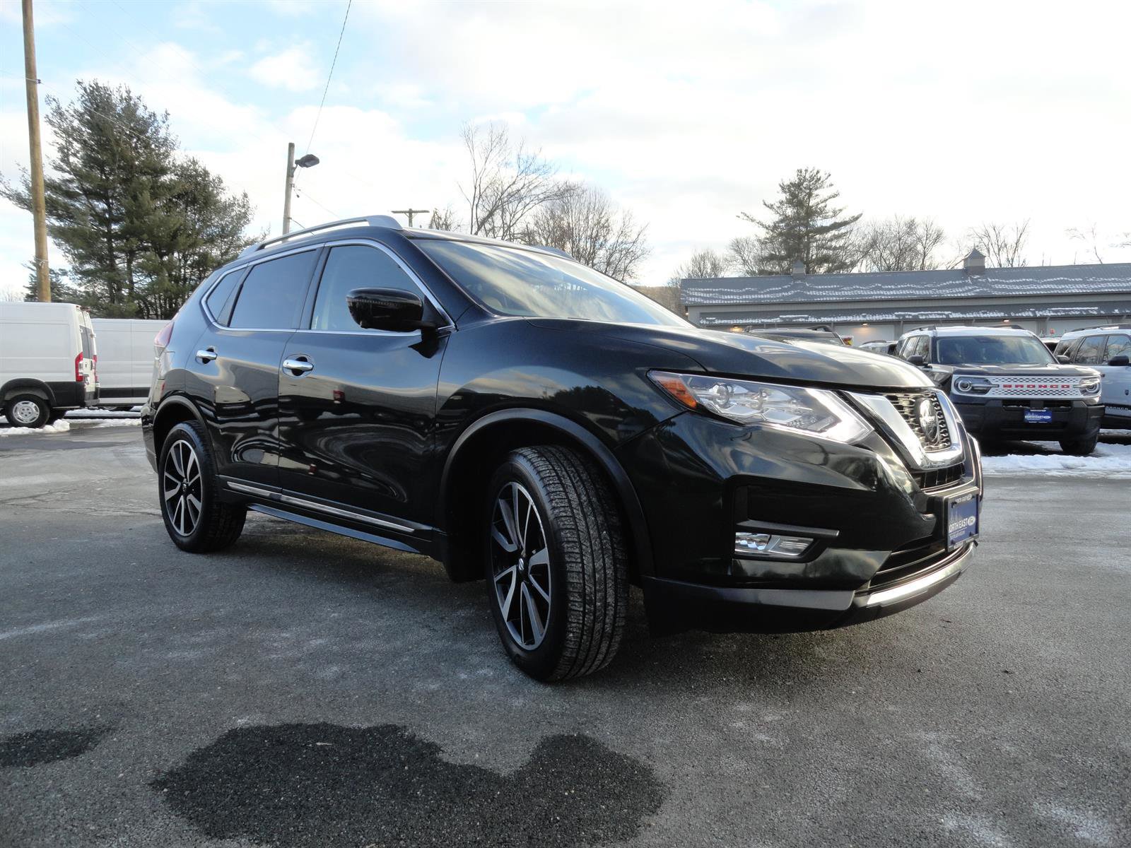 Used 2020 Nissan Rogue SL w/ Premium Package image 7