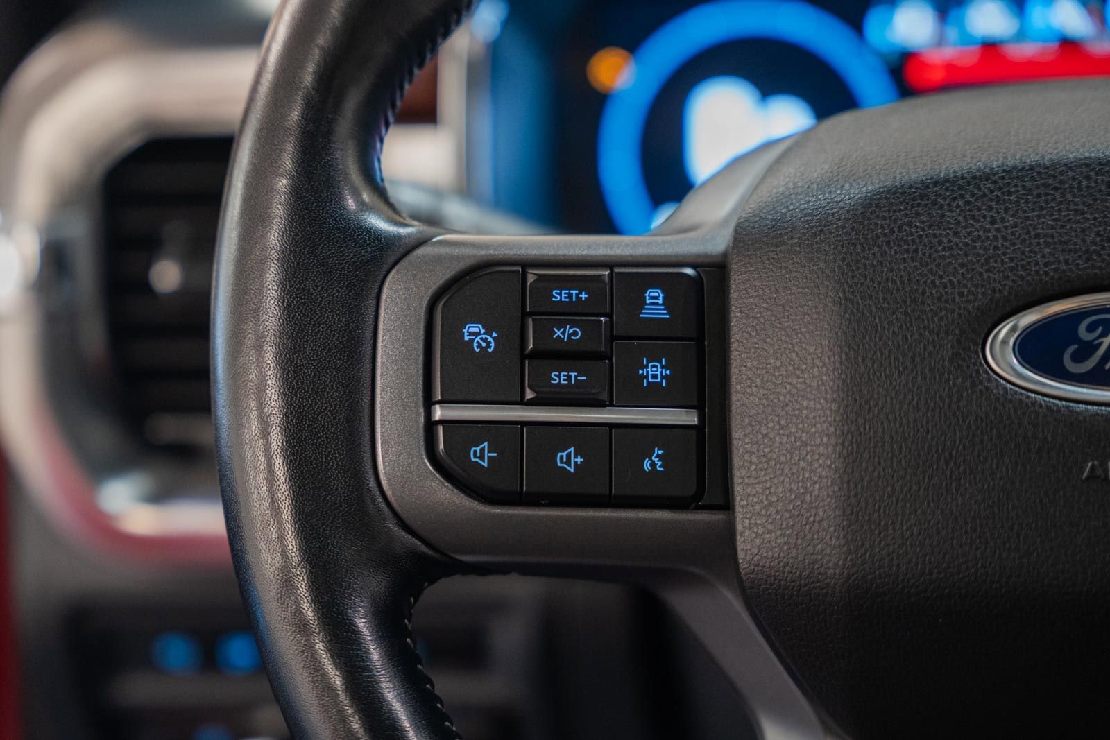 Certified 2022 Ford F150 Lariat w/ Equipment Group 502A High image 37