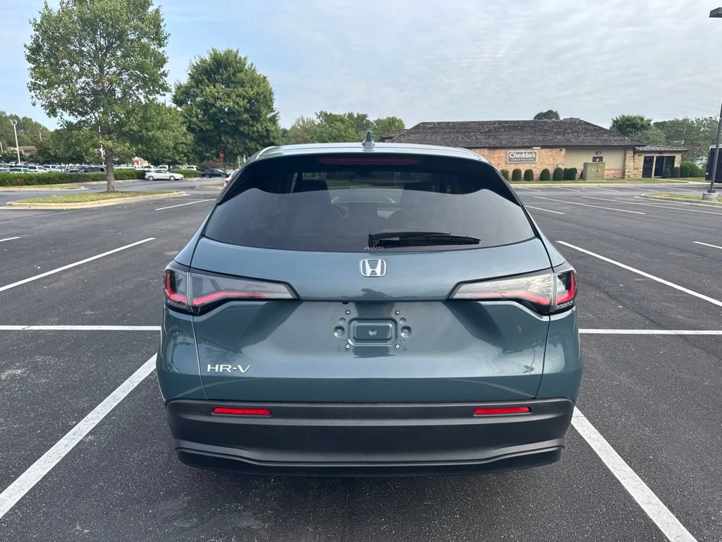 Used 2026 Honda HR-V LX image 9