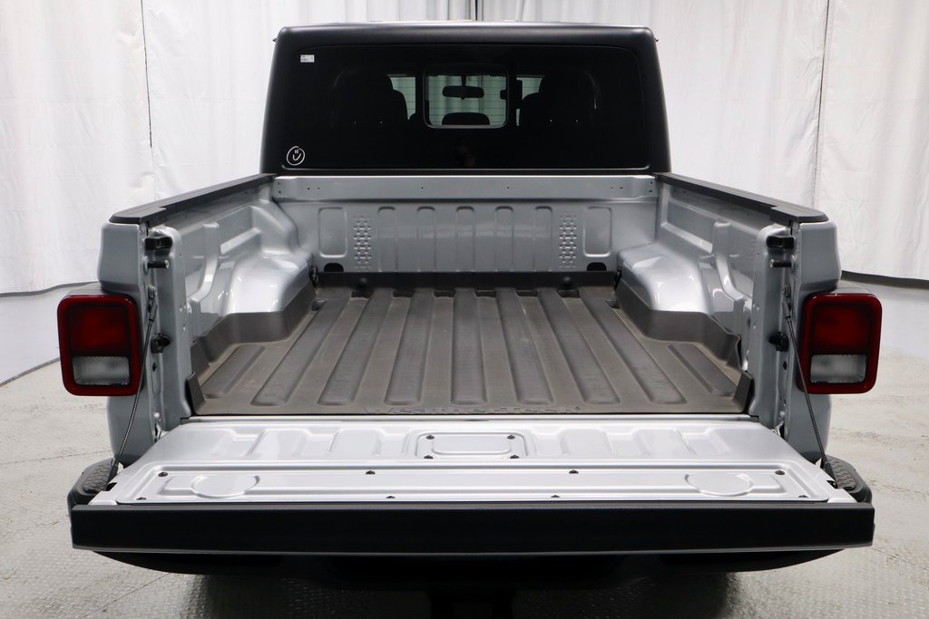 Used 2023 Jeep Gladiator Sport image 18