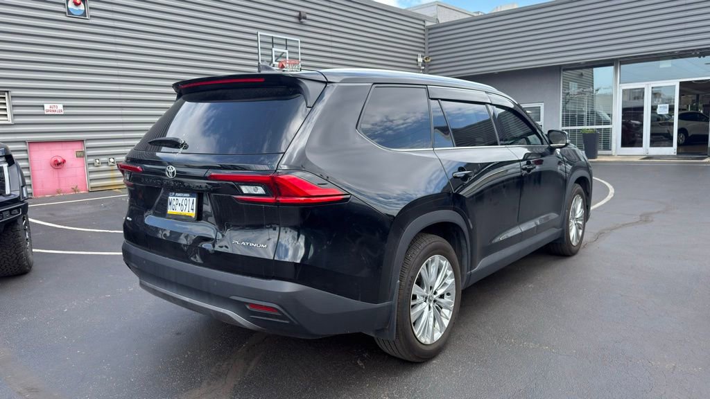 Used 2024 Toyota Grand Highlander AWD image 3