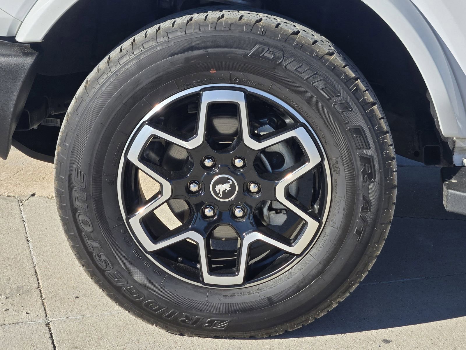 Certified 2024 Ford Bronco Outer Banks image 14