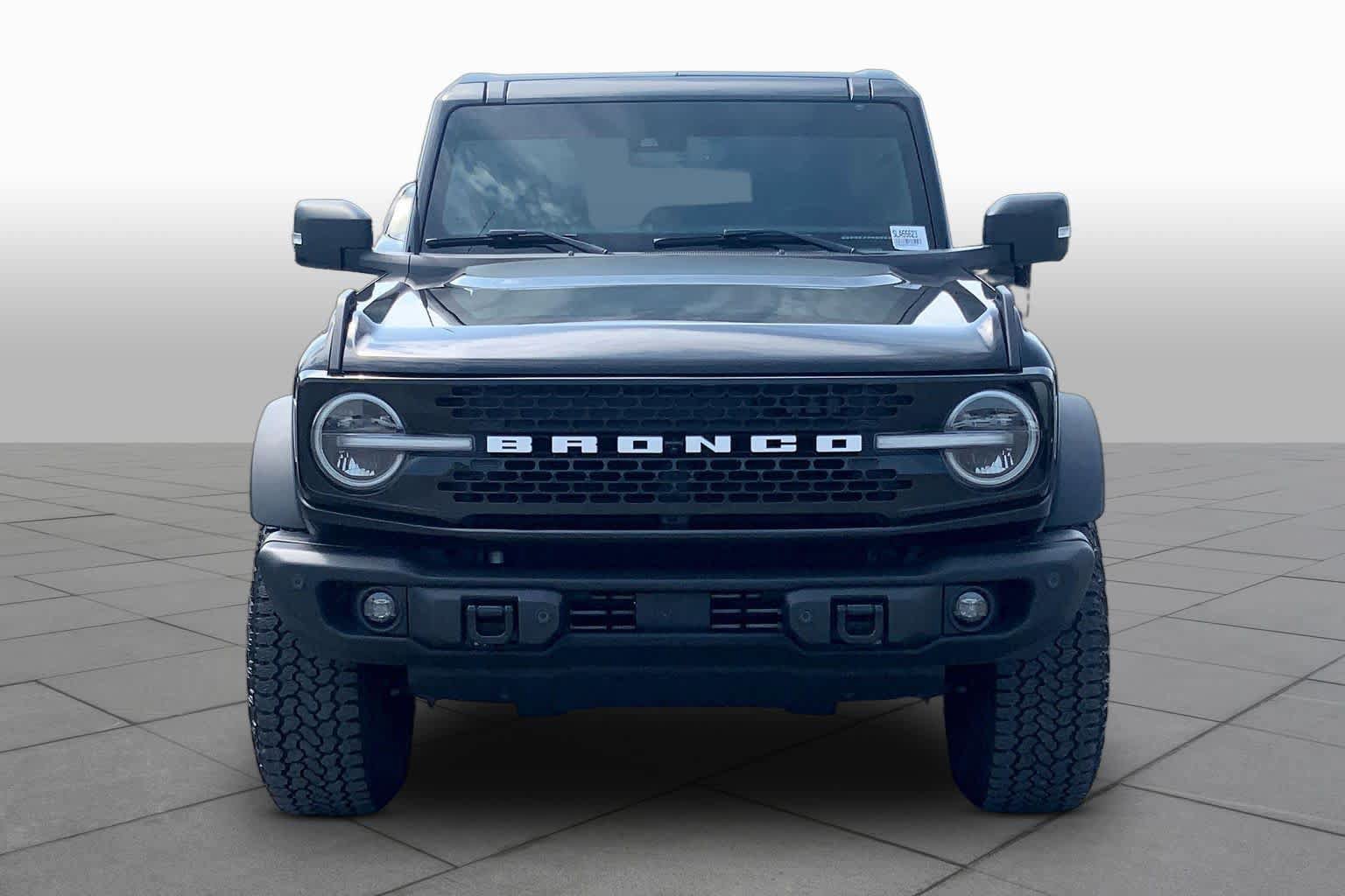 Certified 2025 Ford Bronco Badlands AWD/4WD image 4