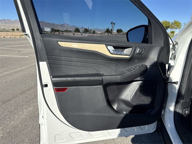 Certified 2021 Ford Escape Titanium w/ Titanium Elite Package image 9