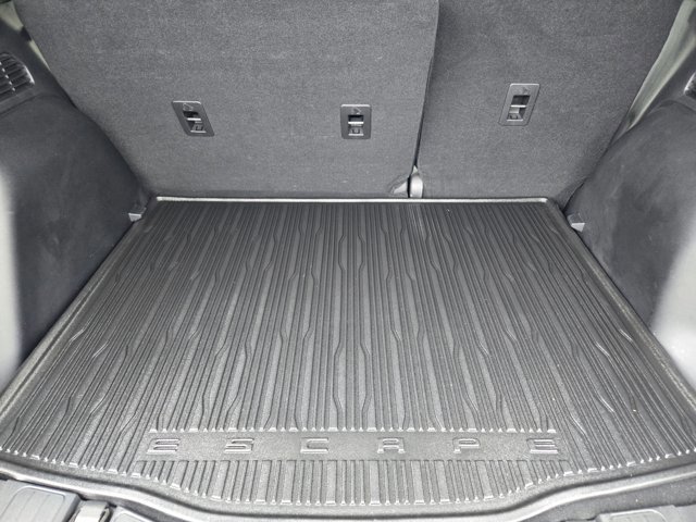 Certified 2022 Ford Escape SE w/ Convenience Package FWD image 32