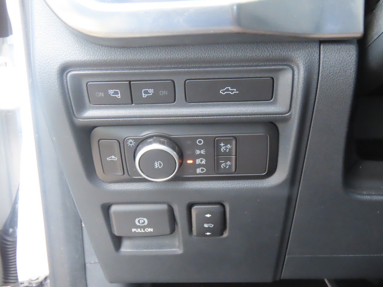Certified 2022 Ford F150 Lariat AWD/4WD image 23