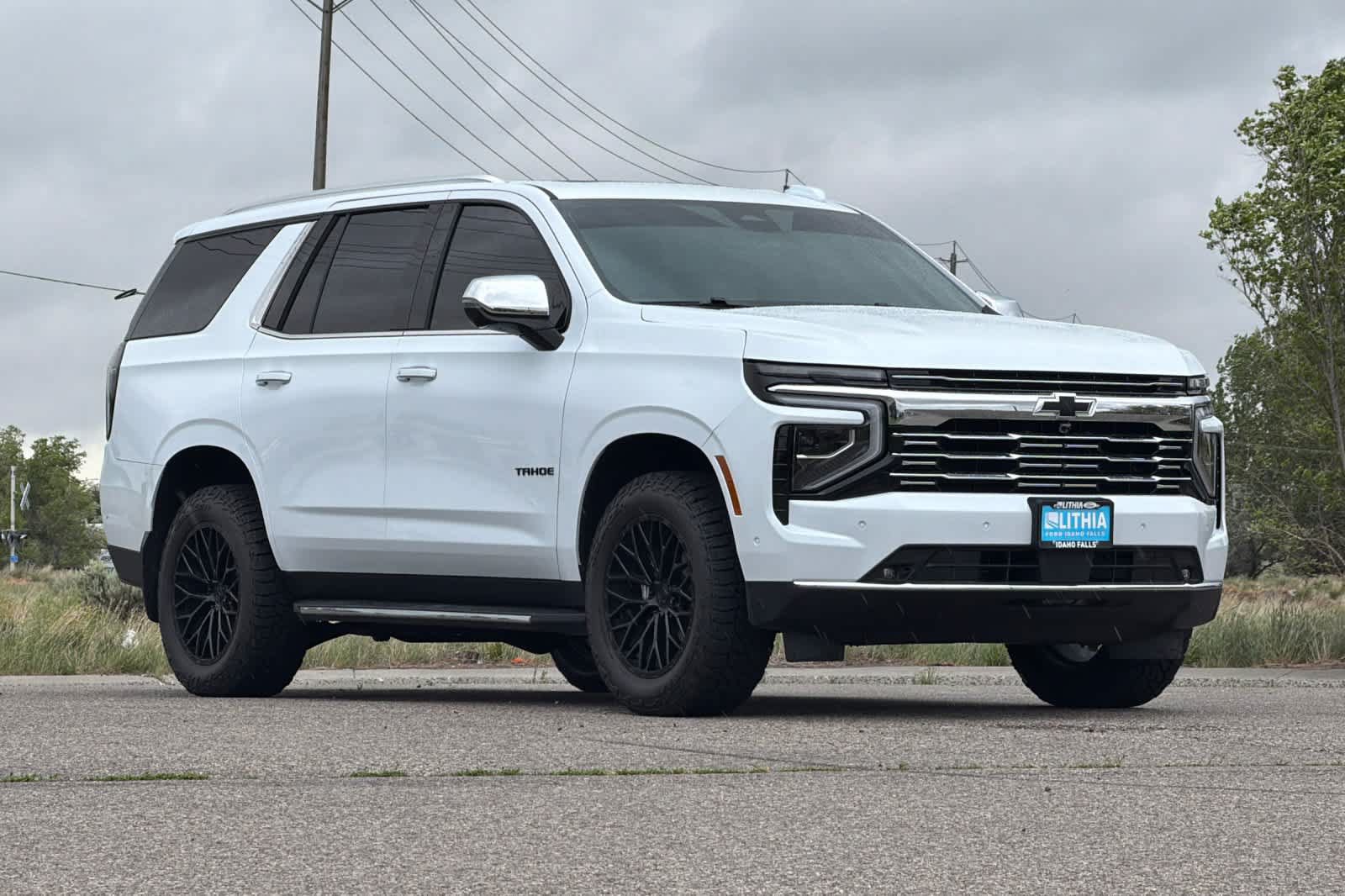 Used 2026 Chevrolet Tahoe Premier w/ Sun And Tow Package AWD/4WD image 9