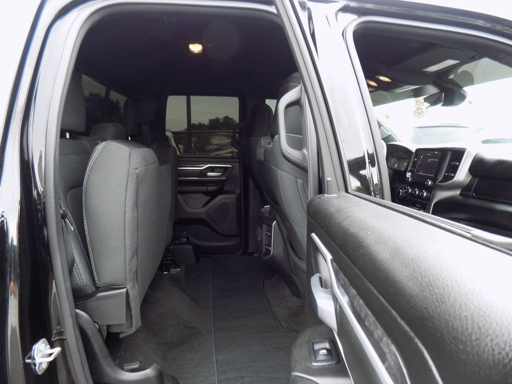 Used 2022 RAM 1500 Big Horn AWD/4WD image 29