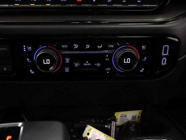 Used 2025 Chevrolet Silverado 1500 ZR2 w/ Technology Package image 33