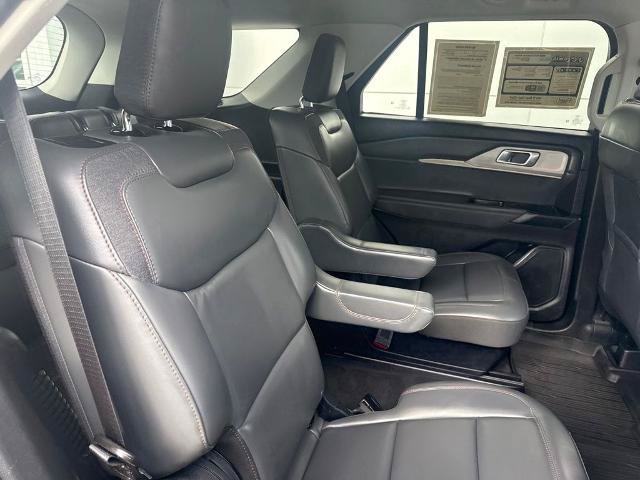 Certified 2025 Ford Explorer Active w/ Active Comfort Package RWD image 29