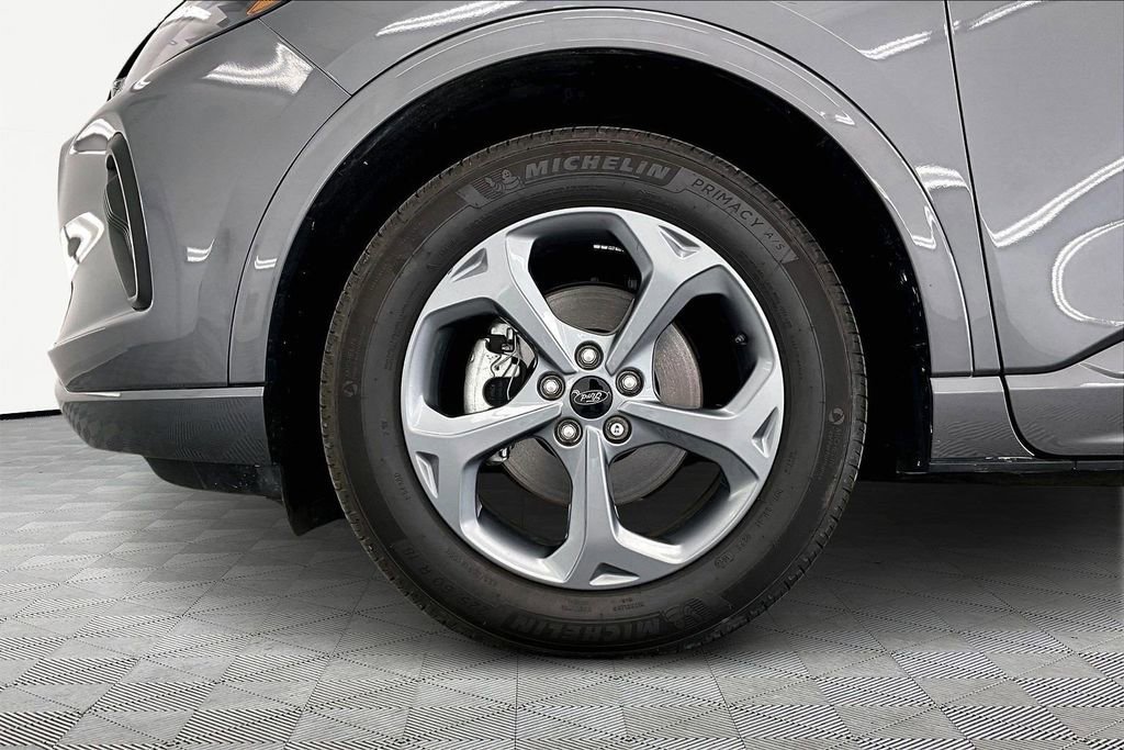 Certified 2023 Ford Escape ST-Line w/ Tech Pack #1 image 11