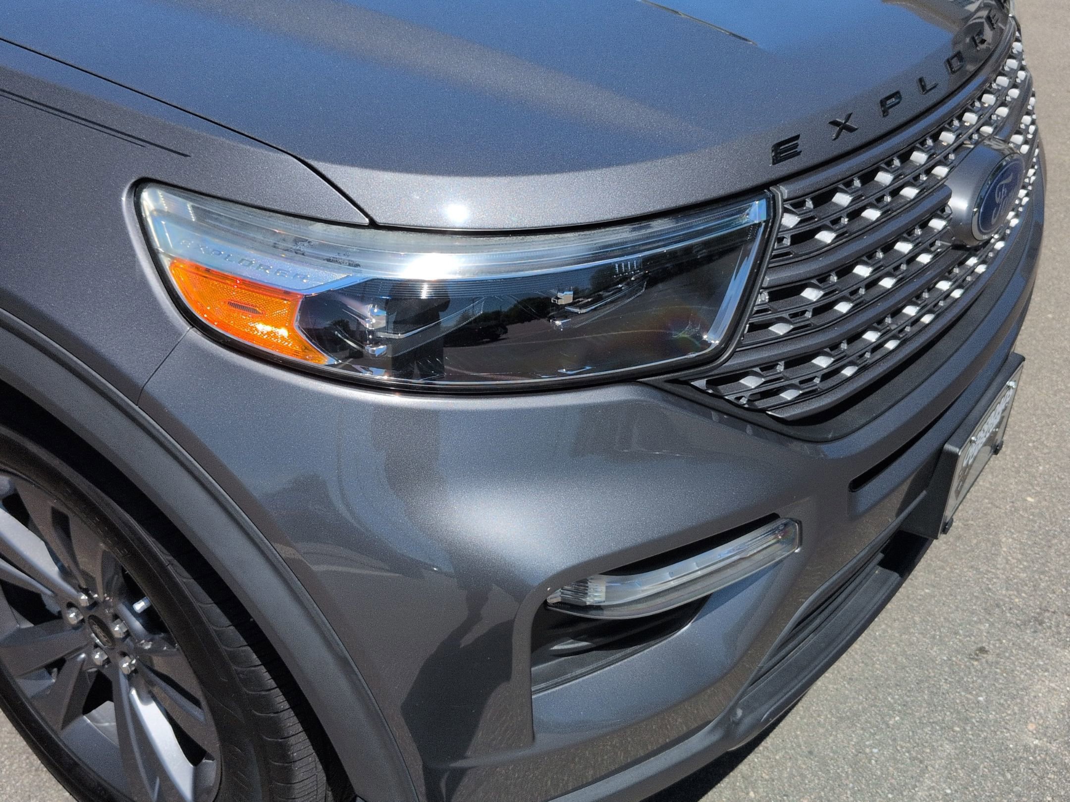 Certified 2021 Ford Explorer XLT w/ Equipment Group 202A RWD image 10