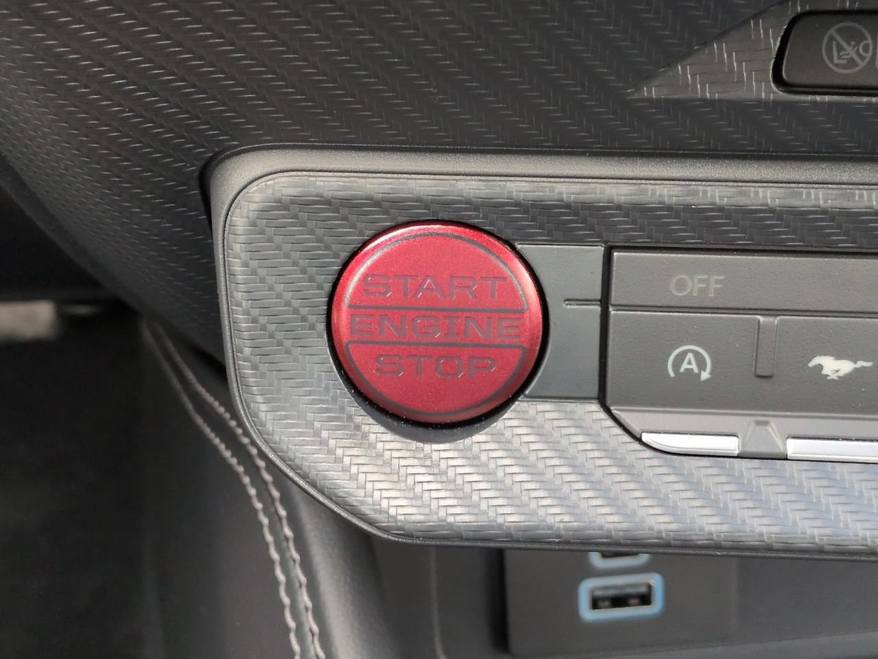 Certified 2025 Ford Mustang GT Premium RWD image 26