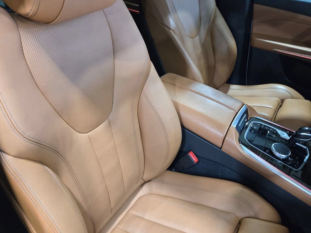 Used 2019 BMW X5 xDrive40i w/ Premium Package AWD/4WD image 8