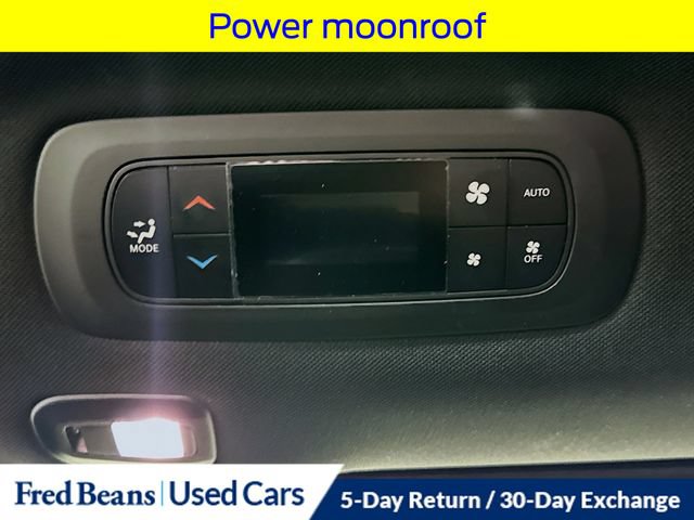 Used 2023 Chrysler Pacifica Limited w/ S Appearance Package FWD image 33